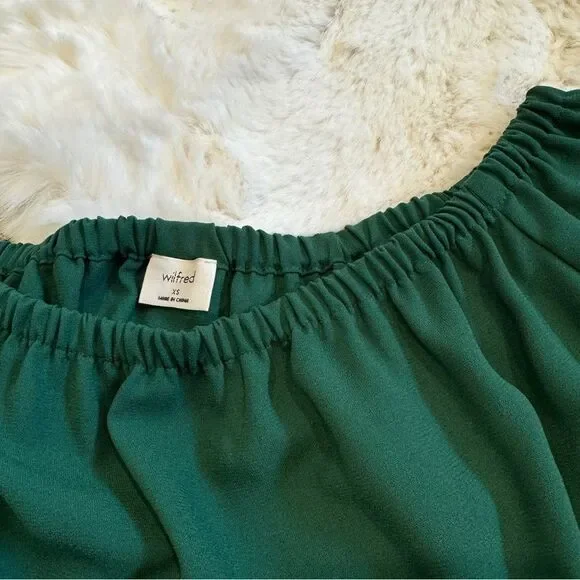 Aritzia Cropped Off Shoulder Green Blouse XS - Picture 3 of 4
